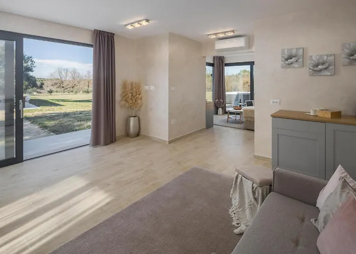 Σπίτι διακοπών 2 Bedroom Lovely In *