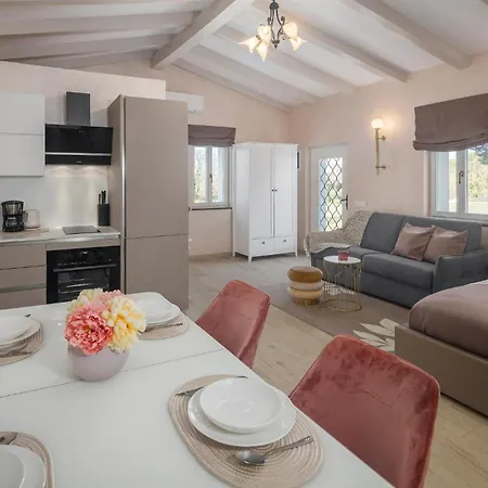 Holiday home 2 Bedroom Lovely In