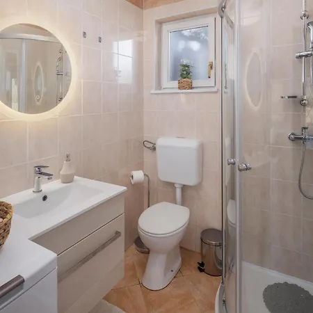 2 Bedroom Lovely In * Rovinj