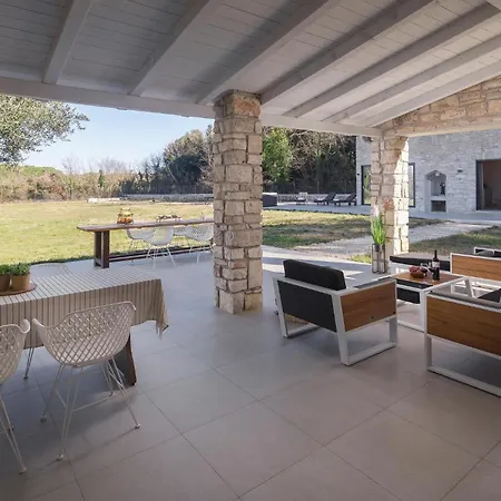 Holiday home 2 Bedroom Lovely In
