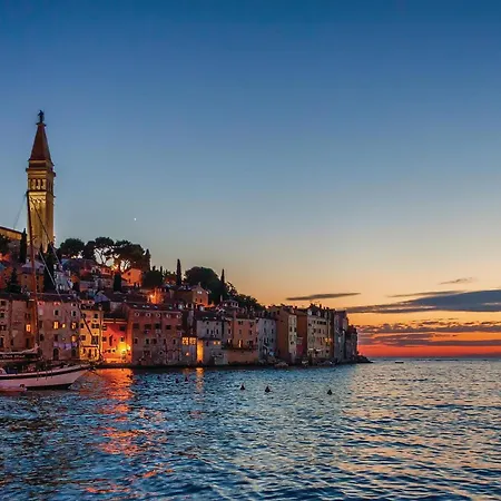 Feriehus Beautiful In With Wifi Rovinj