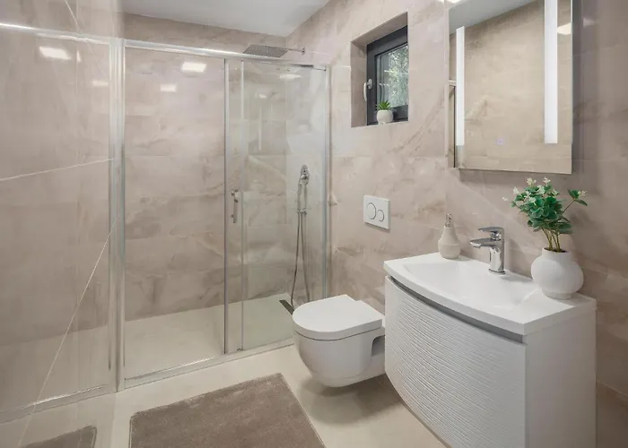 2 Bedroom Lovely In Feriehus